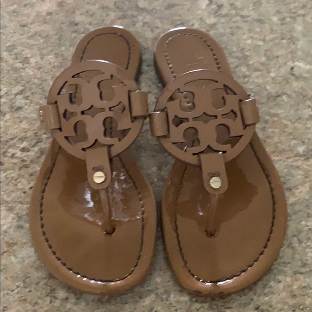 Tory Burch flips flops size 6